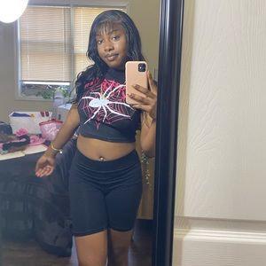 Meet your Posher, Destiny